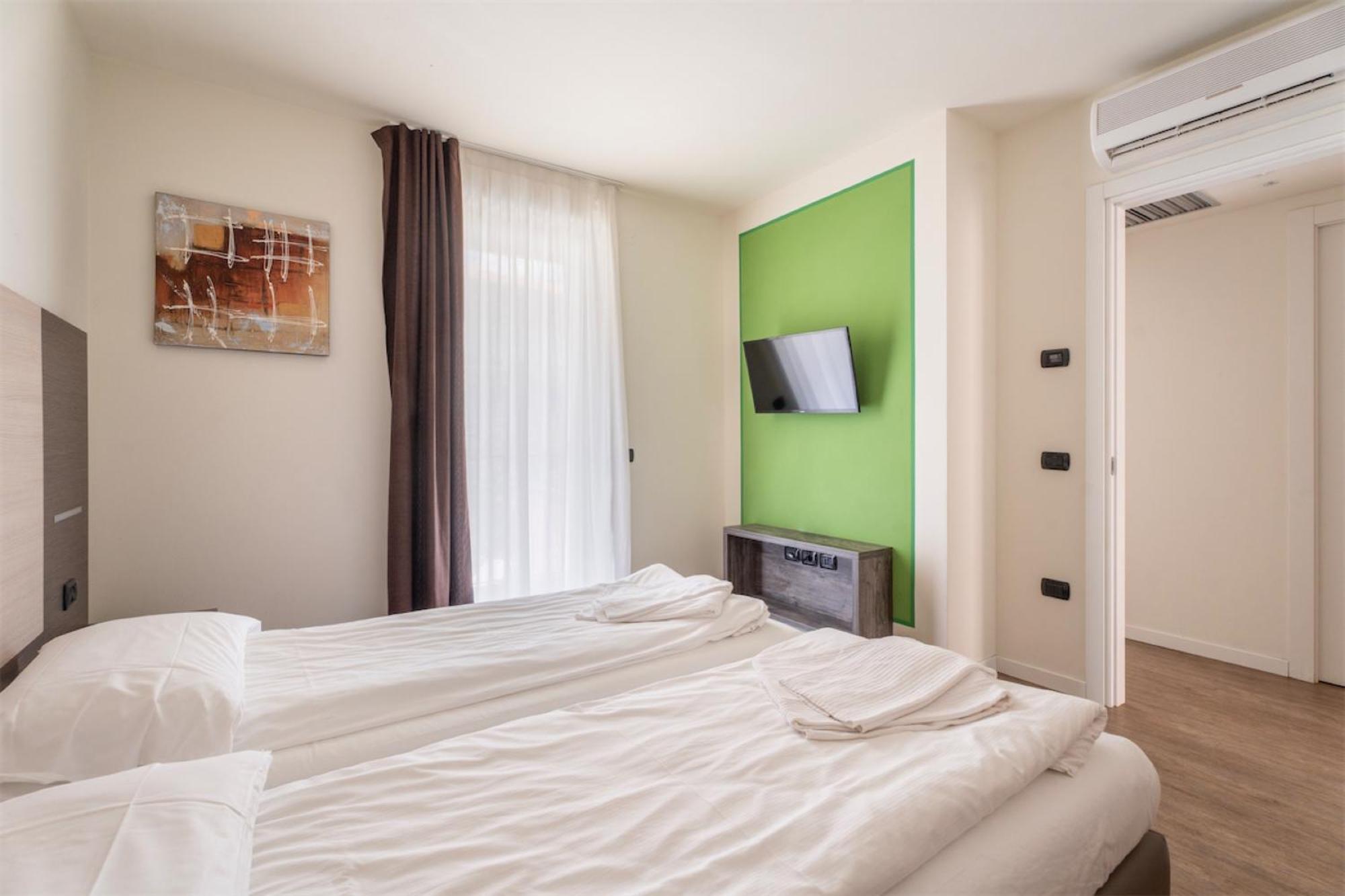Residence Maroadi Torbole Sul Garda Eksteriør bilde