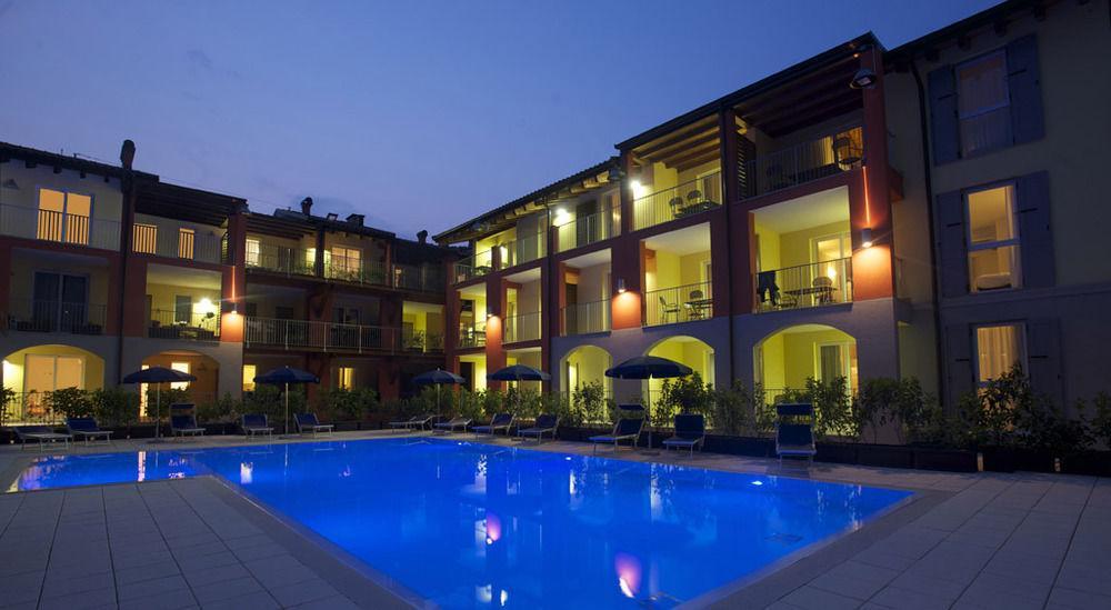Residence Maroadi Torbole Sul Garda Eksteriør bilde