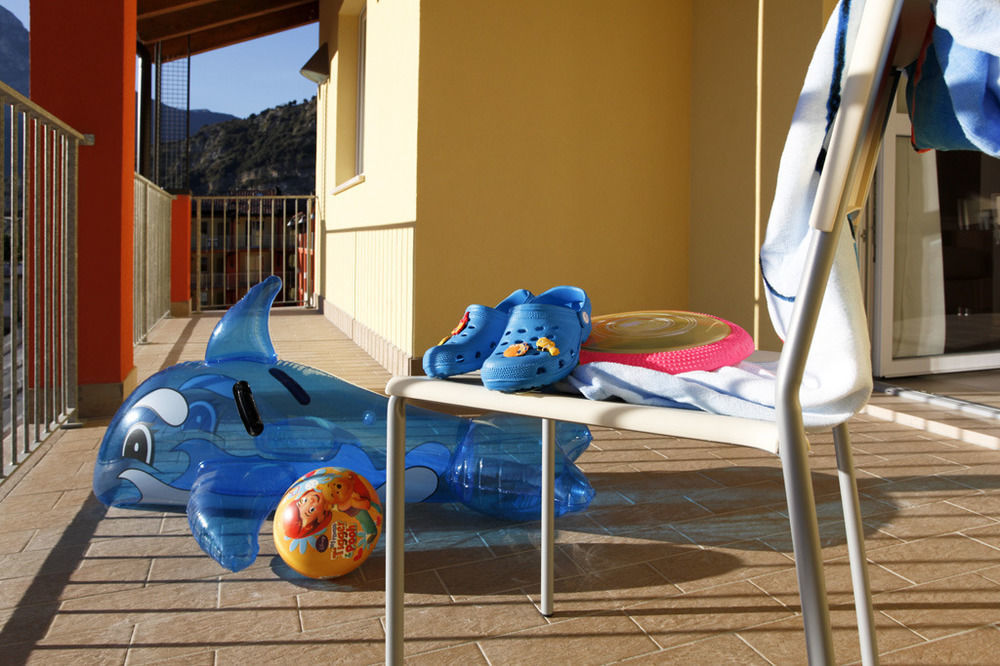 Residence Maroadi Torbole Sul Garda Eksteriør bilde